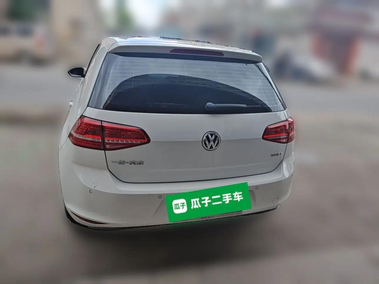 Volkswagen Golf 2016 1.6L Automatic Comfort Model — миниатюра 5