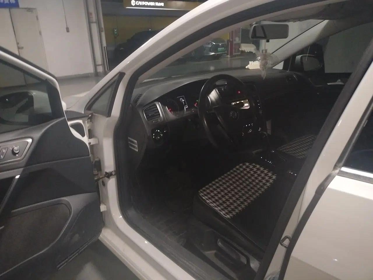 Volkswagen Golf 2014 1.4TSI Automatic Comfort Model — миниатюра 16