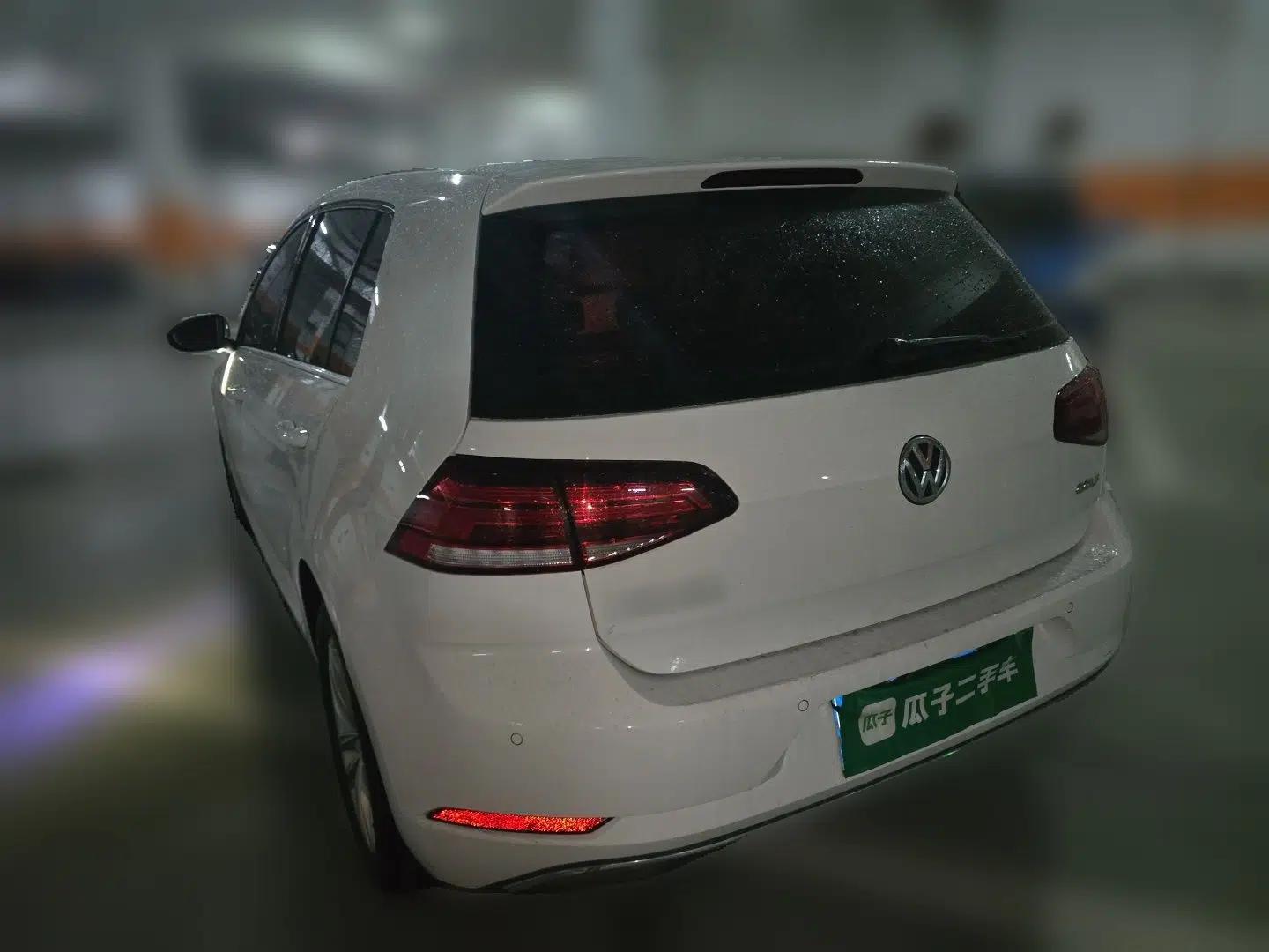 Volkswagen Golf 2018 1.6L Automatic Comfort Model — миниатюра 4