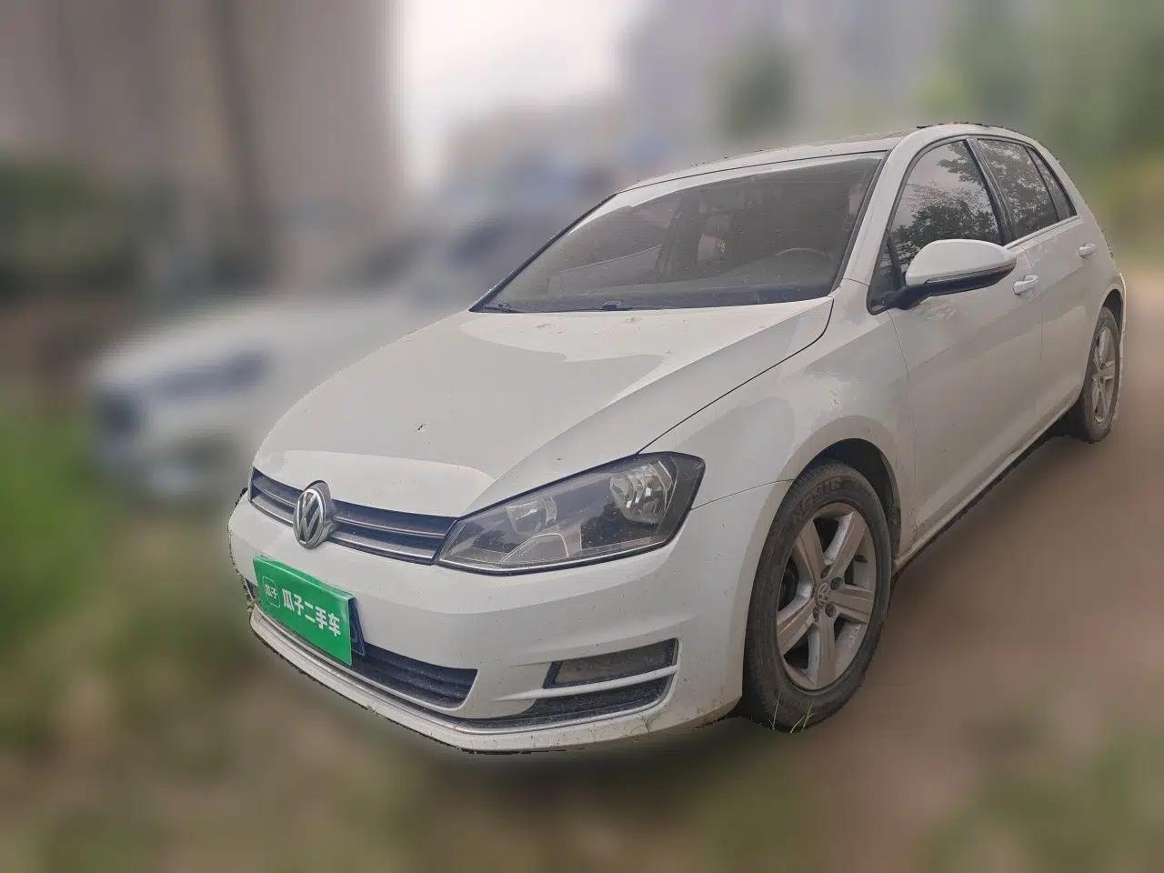 Volkswagen Golf 2016 1.6L Automatic Comfort Model — миниатюра 1