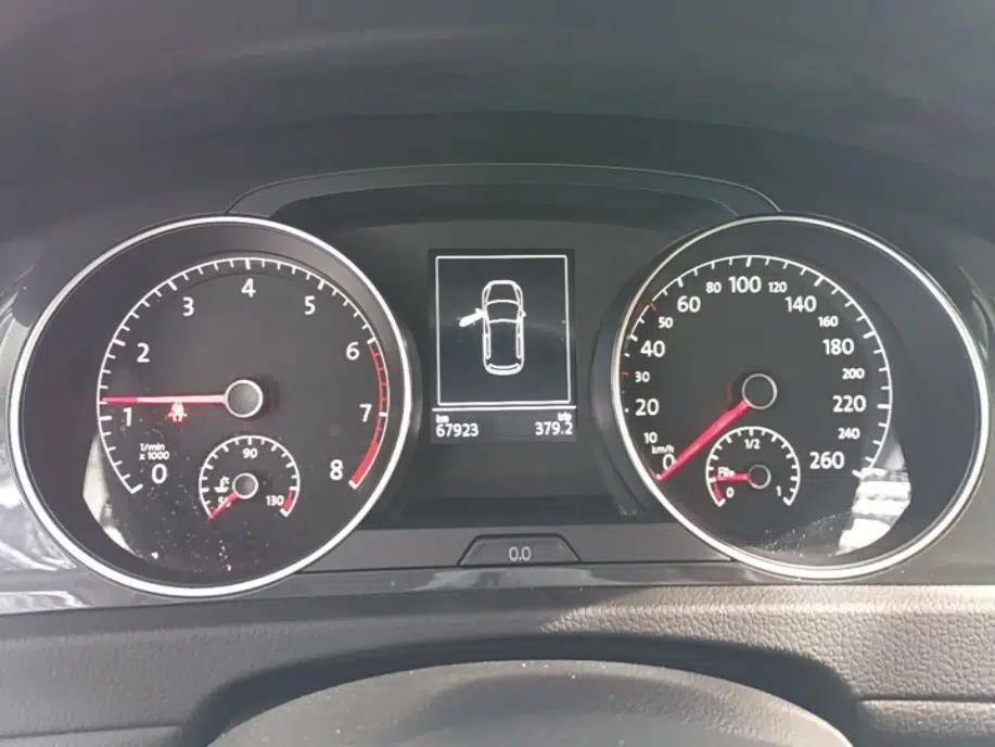 Volkswagen Golf 2020 280TSI DSG Comfort Version — миниатюра 14
