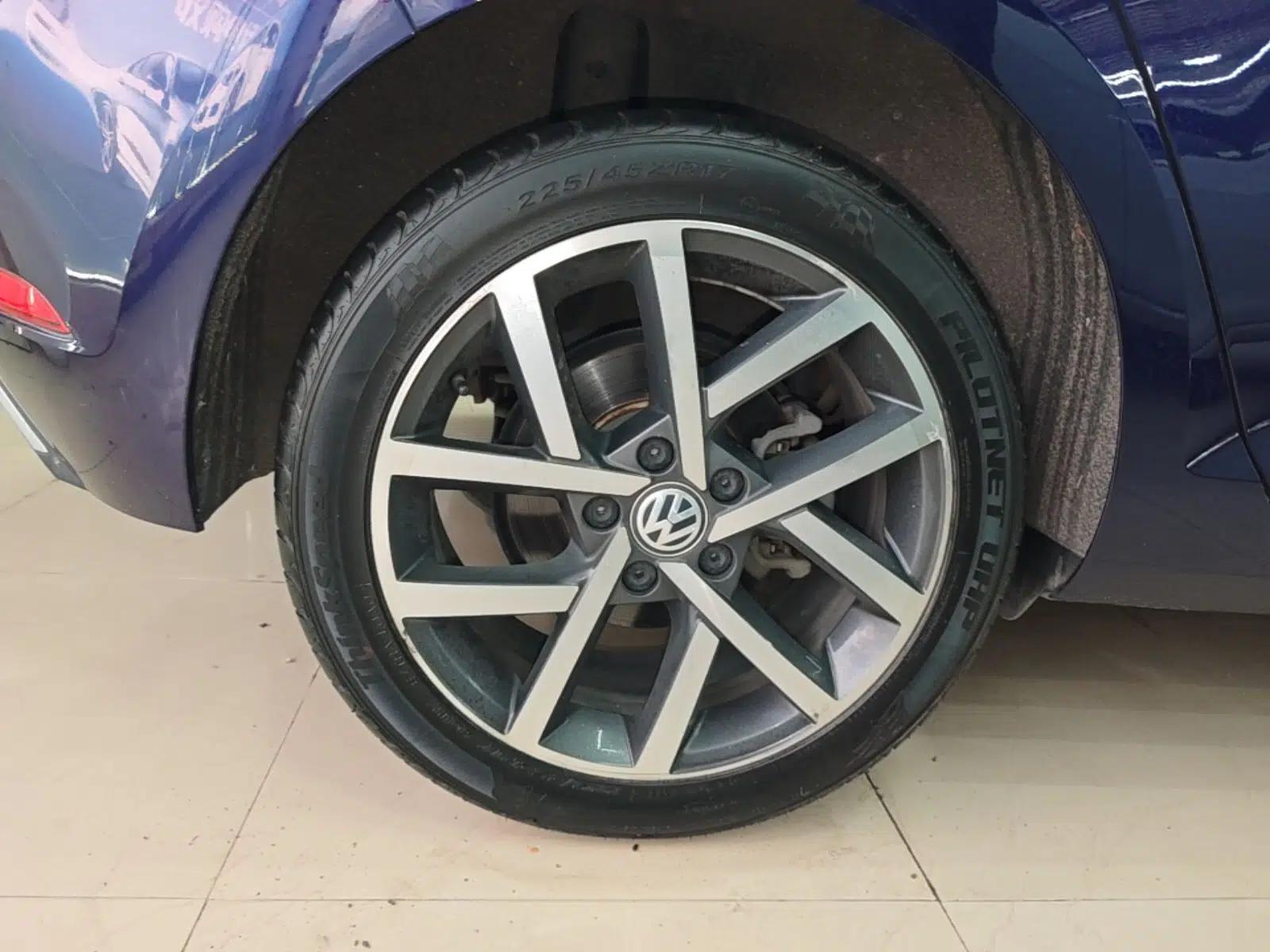 Volkswagen Golf 2020 Zhiai Edition 280TSI DSG Comfort Model — миниатюра 16