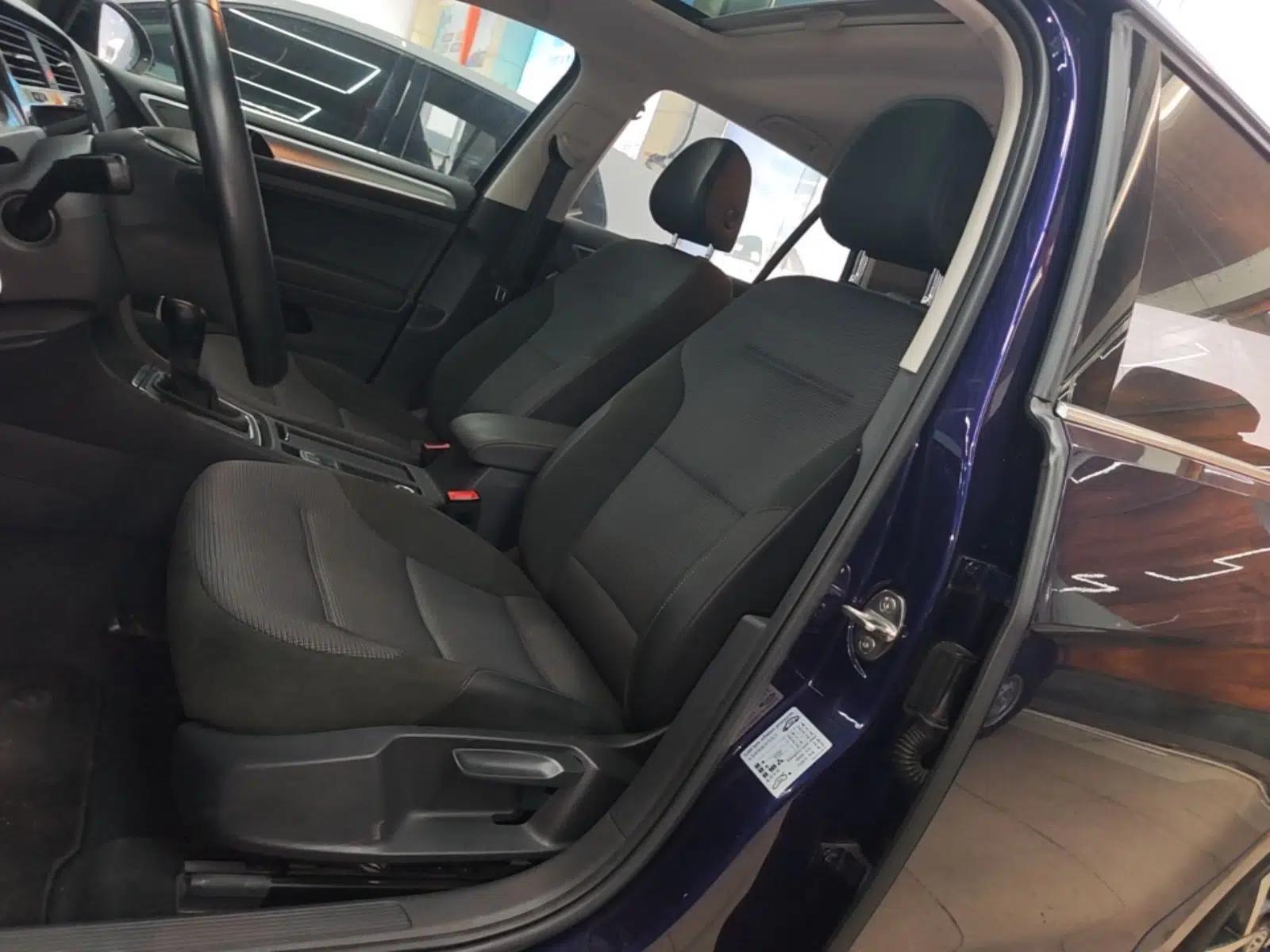 Volkswagen Golf 2020 Zhiai Edition 280TSI DSG Comfort Model — миниатюра 22