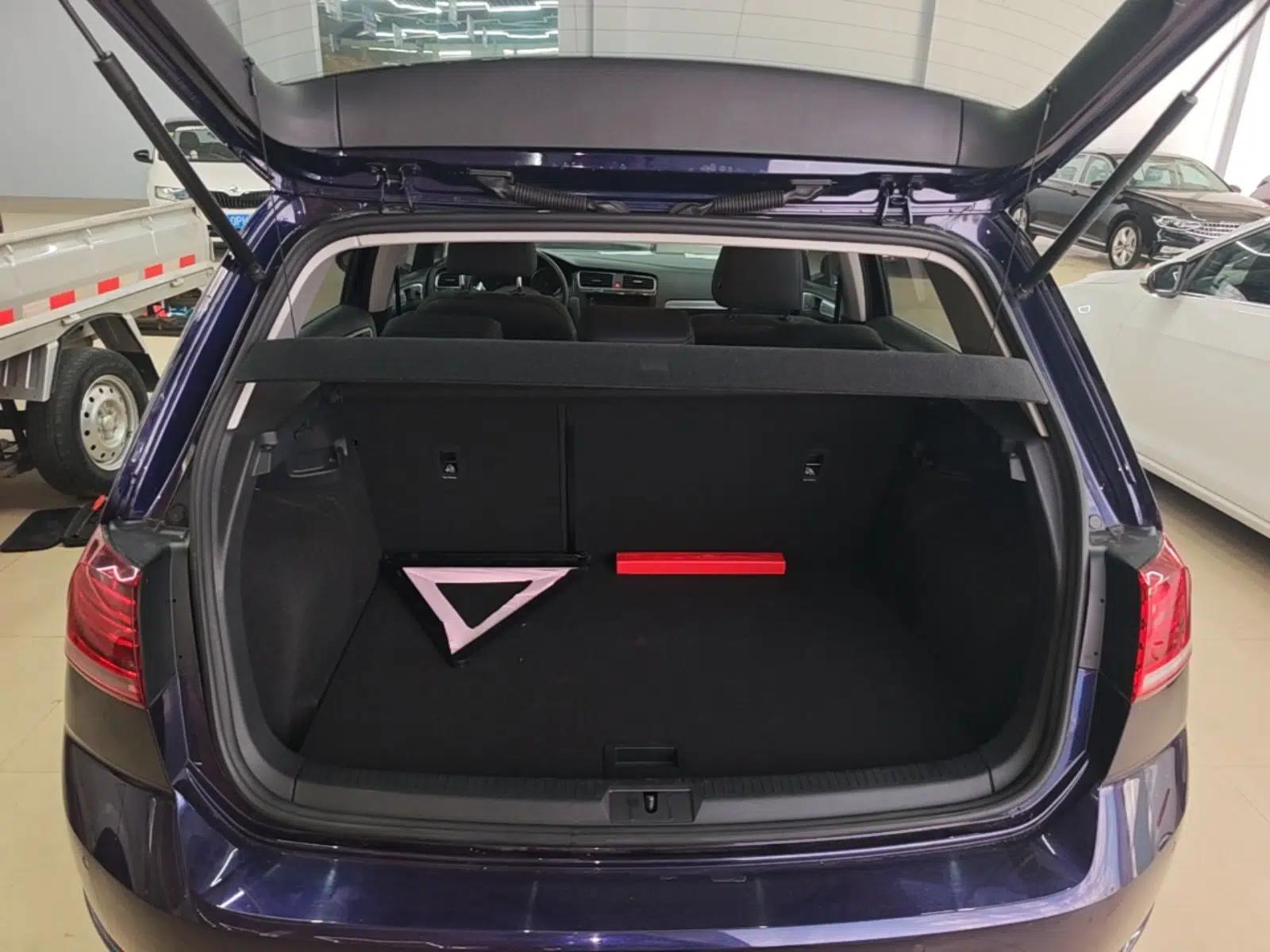 Volkswagen Golf 2020 Zhiai Edition 280TSI DSG Comfort Model — миниатюра 27