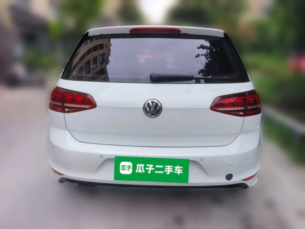 Volkswagen Golf 2017 280TSI Automatic R-Line Million-Vehicle Commemorative Edition — миниатюра 5