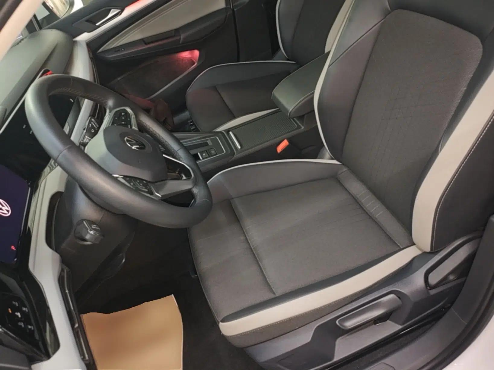 Volkswagen Golf 2023 Facelift 280TSI DSG Pro — миниатюра 17
