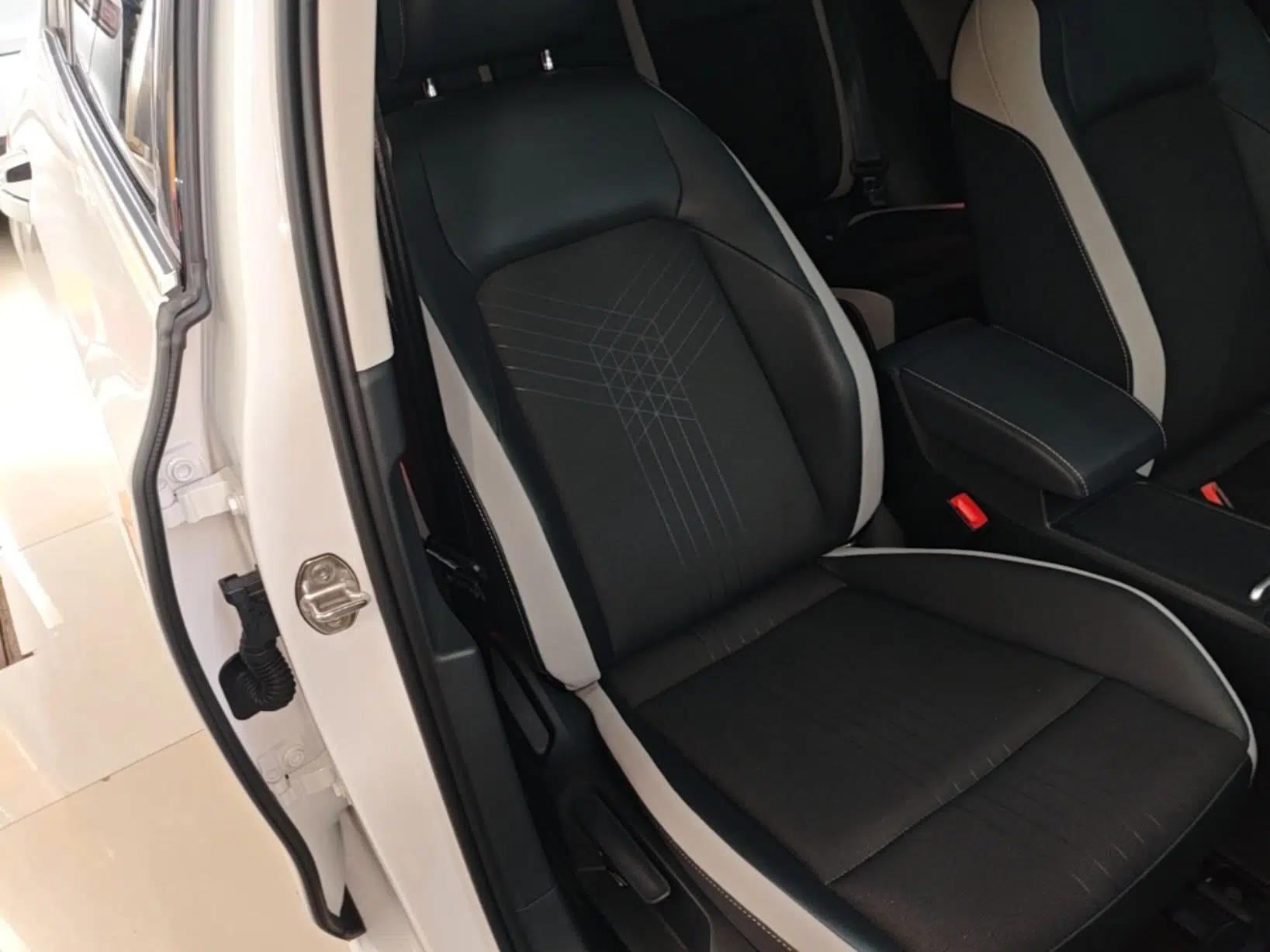 Volkswagen Golf 2023 Facelift 280TSI DSG Pro — миниатюра 19