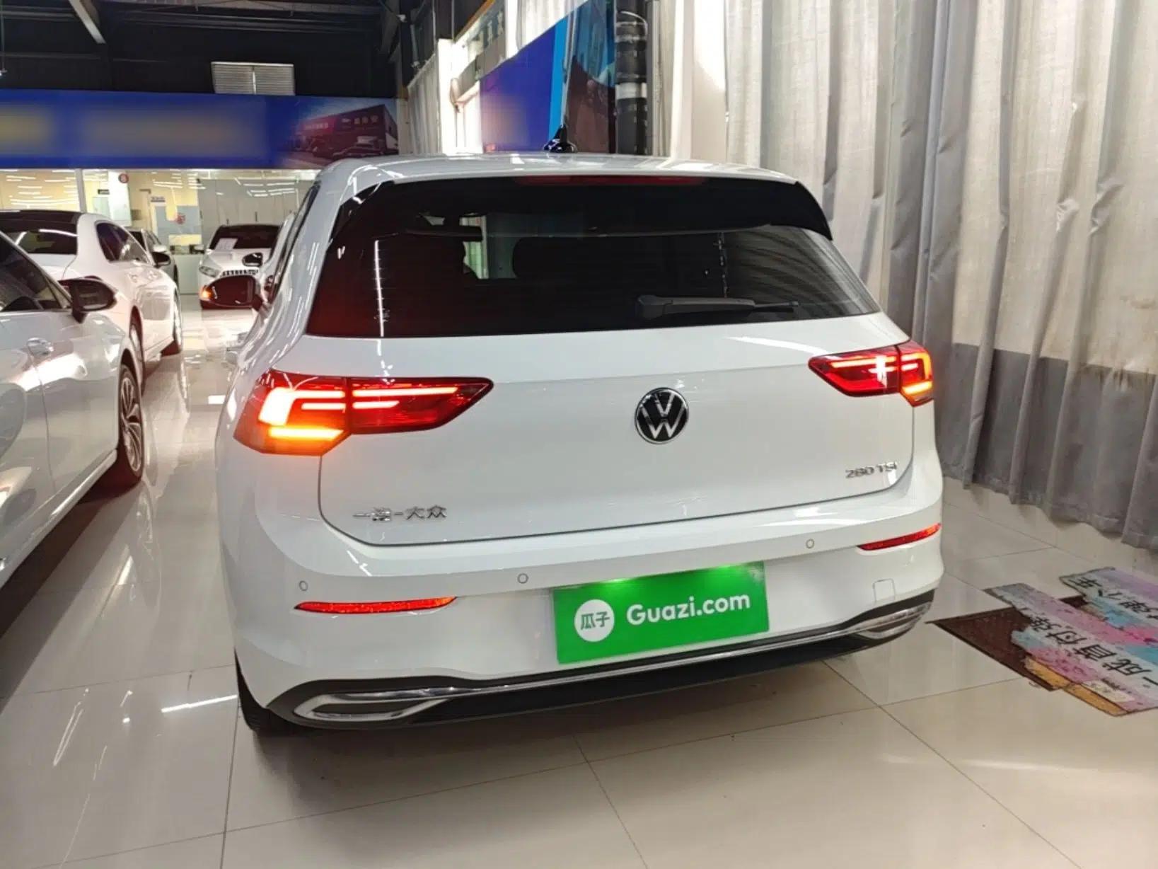 Volkswagen Golf 2023 Facelift 280TSI DSG Pro — миниатюра 5