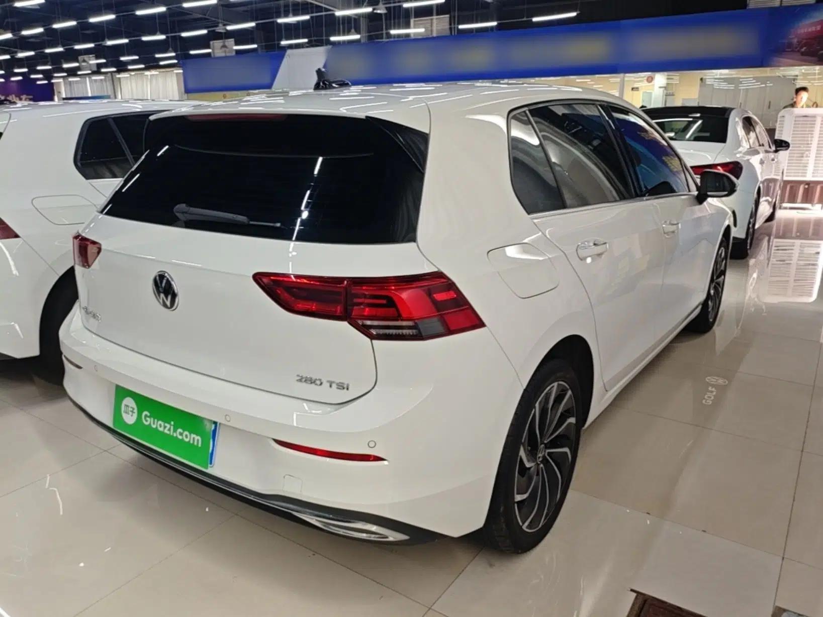 Volkswagen Golf 2023 Facelift 280TSI DSG Pro — миниатюра 6