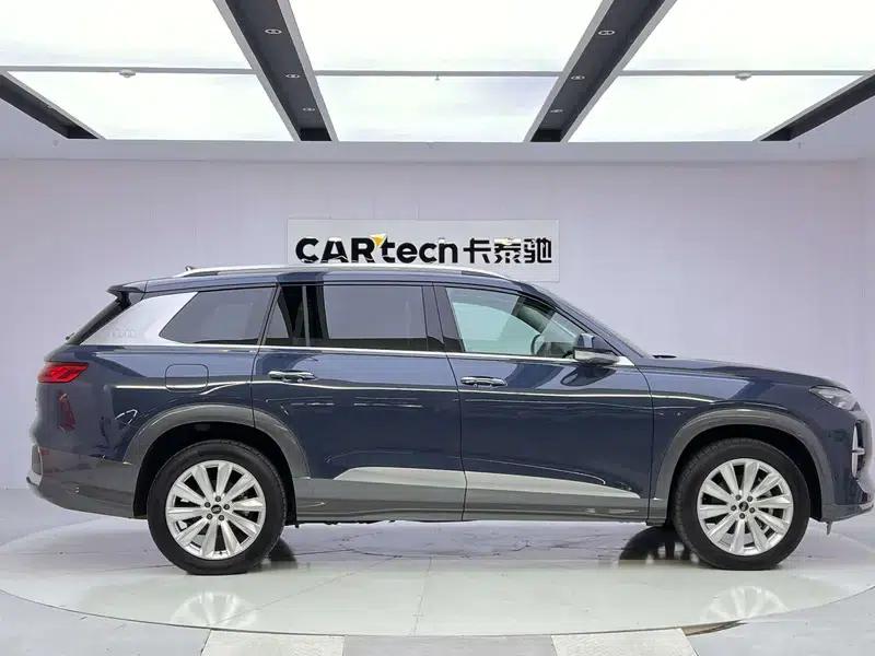 Audi Q6 2024 45TFSI quattro Qiyun Edition Yulin Package 6-seater — миниатюра 8