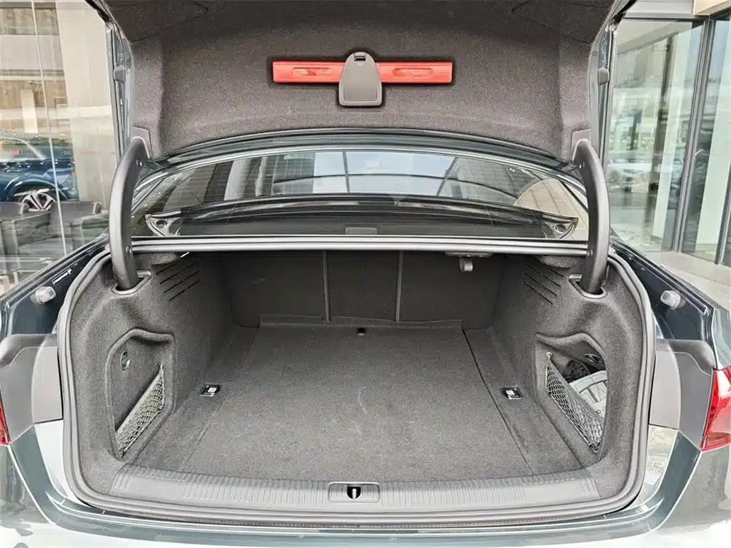 2024 Audi A4L 40 TFSI quattro RS Package (Sports Edition) — миниатюра 9