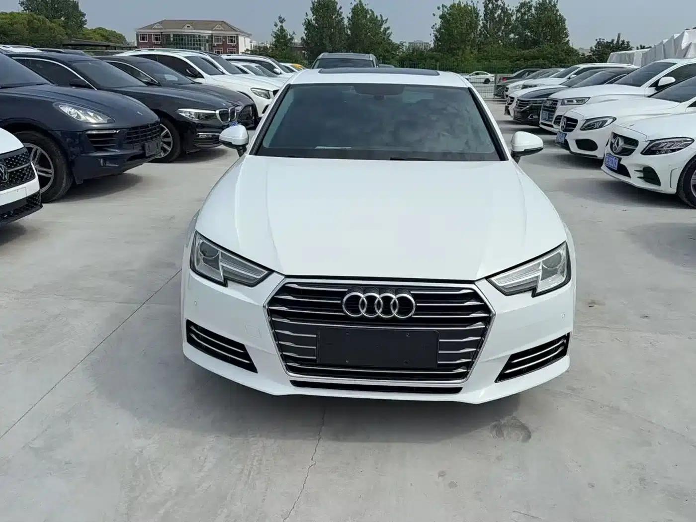 Audi A4L 2019 40 TFSI Progressive (National V Emission Standard) — миниатюра 1