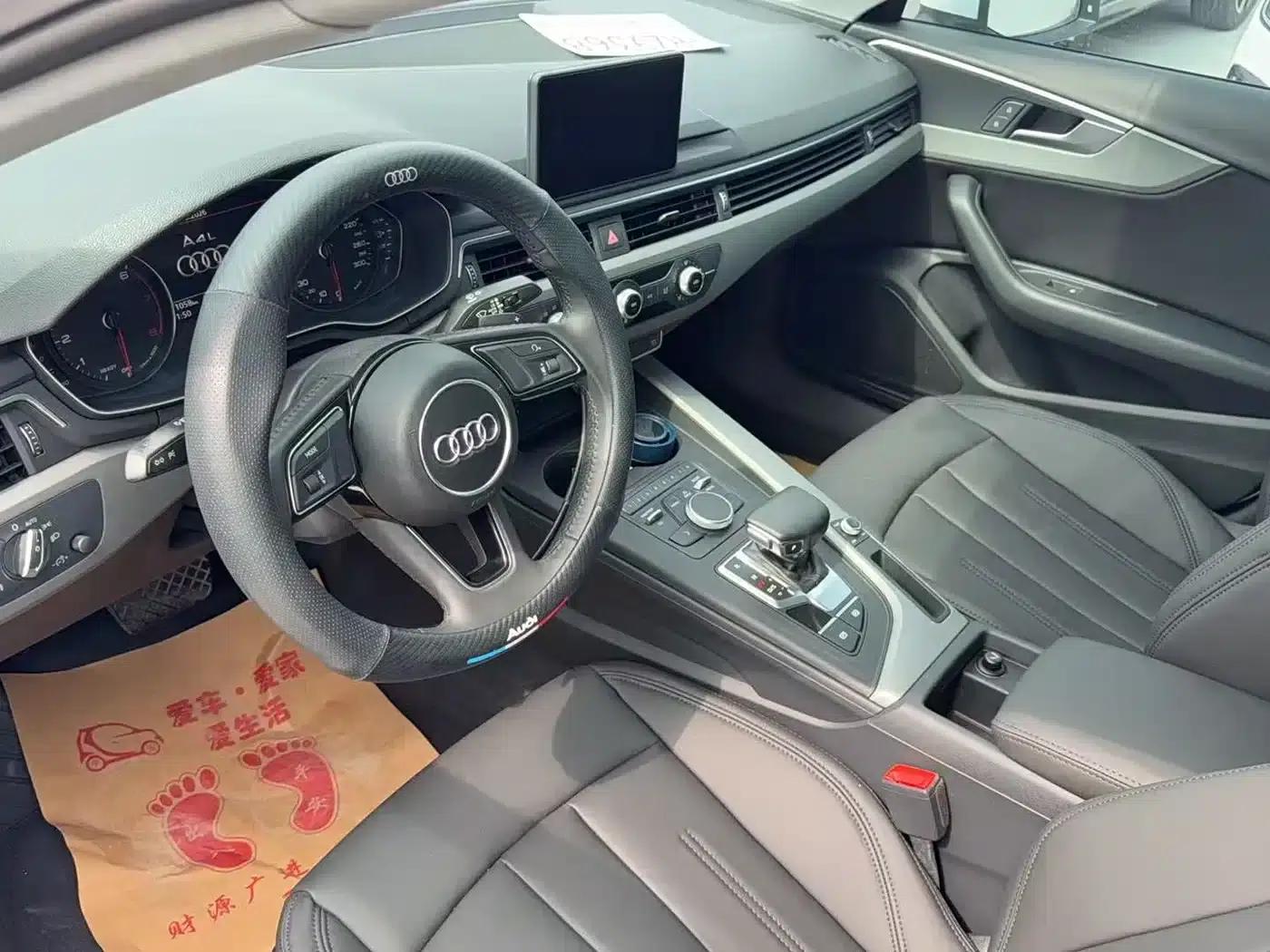Audi A4L 2019 40 TFSI Progressive (National V Emission Standard) — миниатюра 2