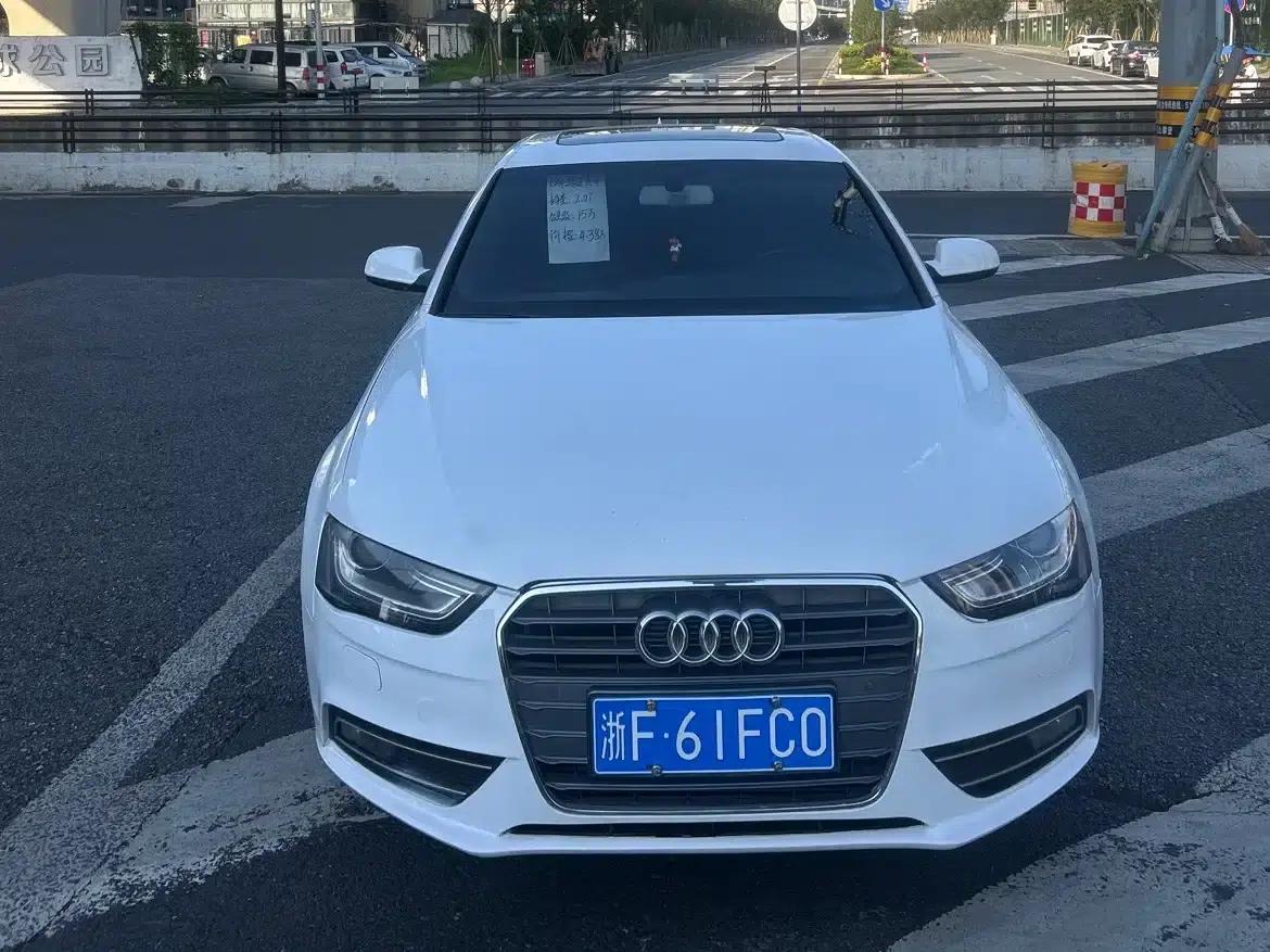 Audi A4L 2013 35 TFSI Automatic Standard Edition — миниатюра 2