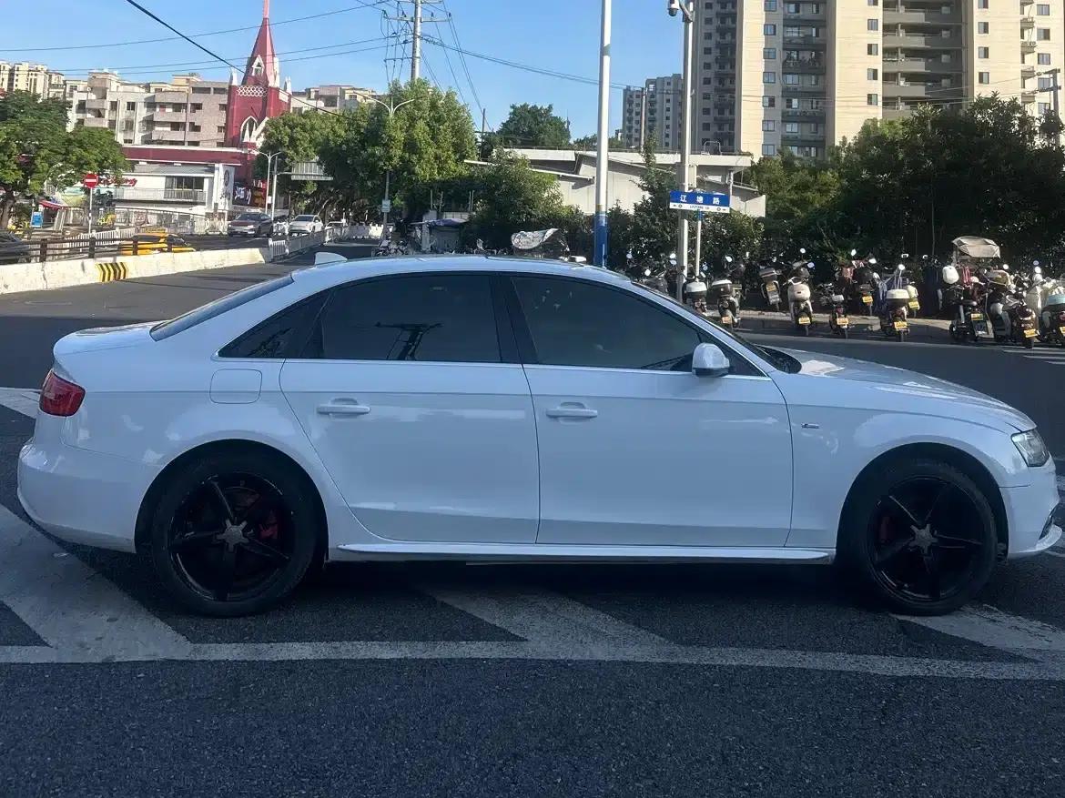Audi A4L 2013 35 TFSI Automatic Standard Edition — миниатюра 4