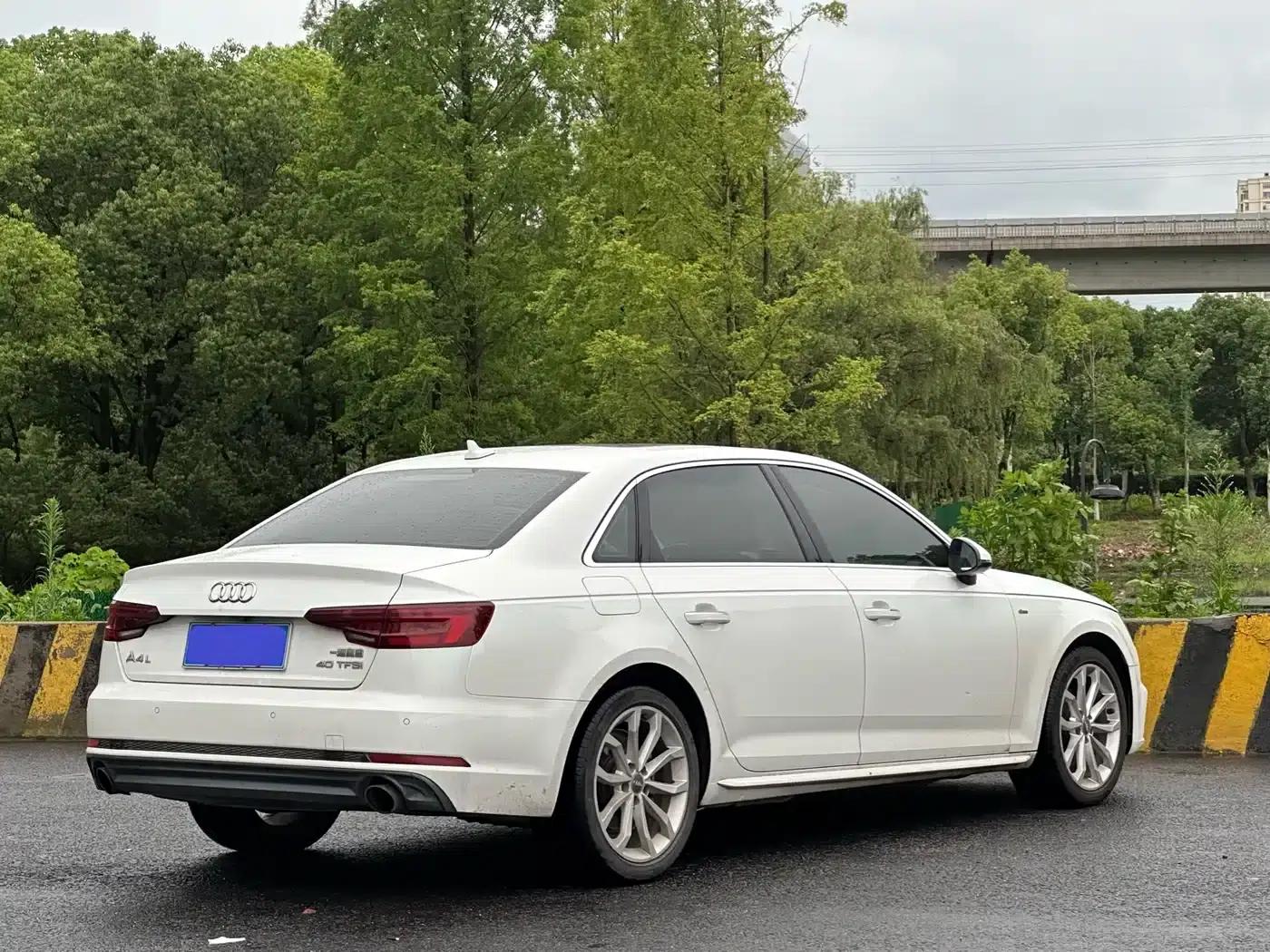 Audi A4L 2018 30th Anniversary Edition 40 TFSI Fashion Model — миниатюра 7
