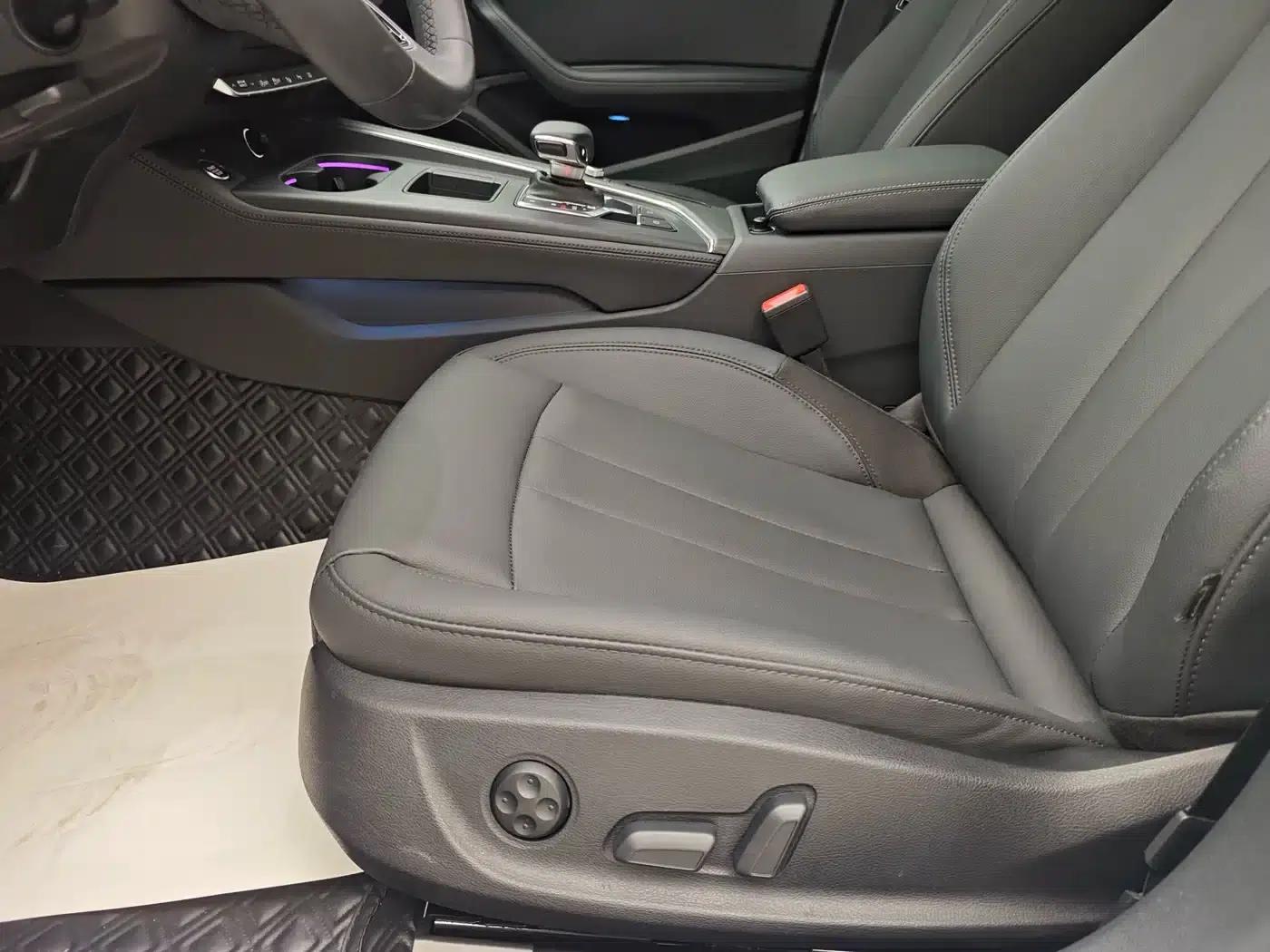 Audi A4L 2022 40 TFSI Luxury Elegance — миниатюра 14