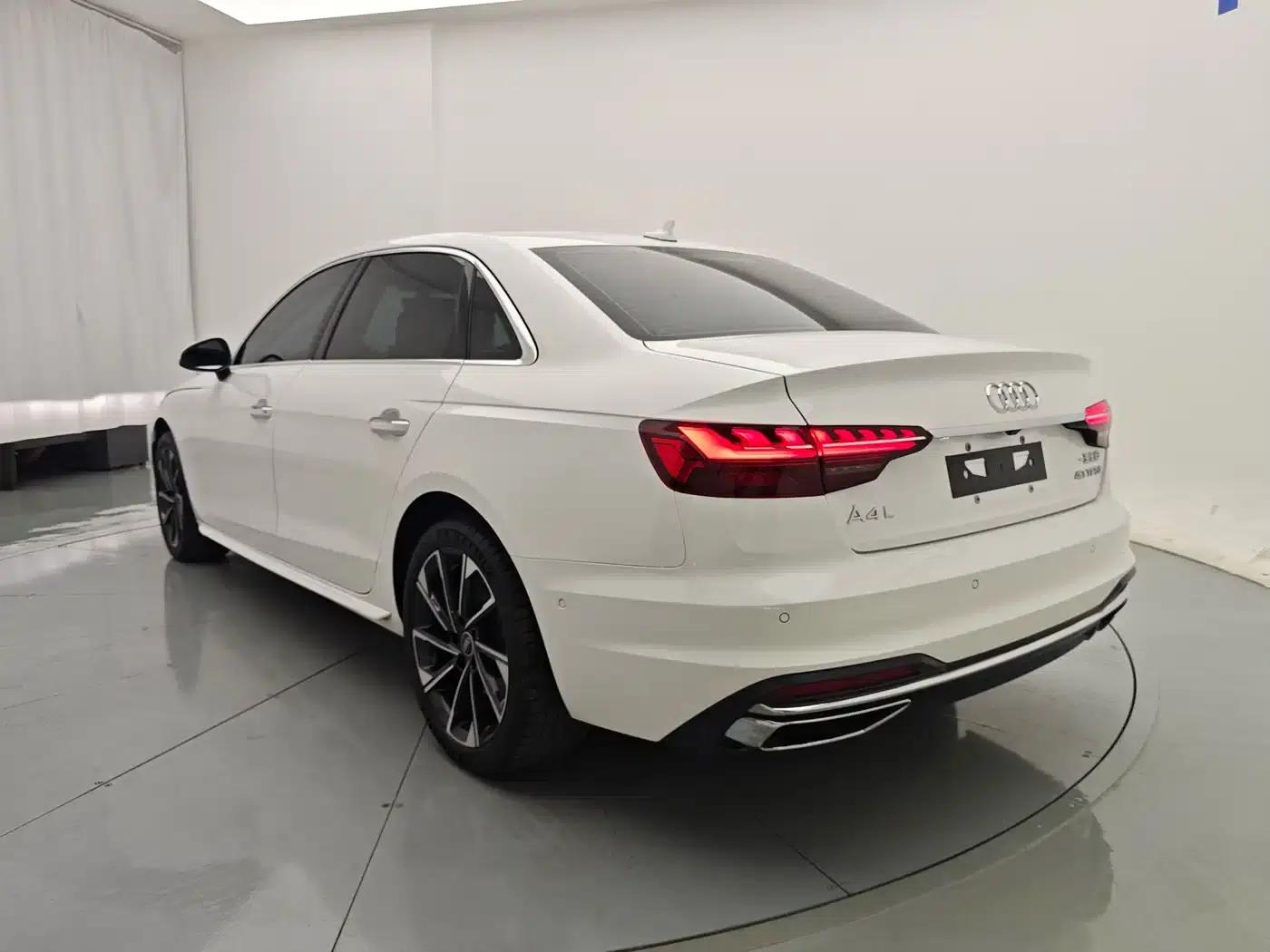 Audi A4L 2022 40 TFSI Luxury Elegance — миниатюра 5