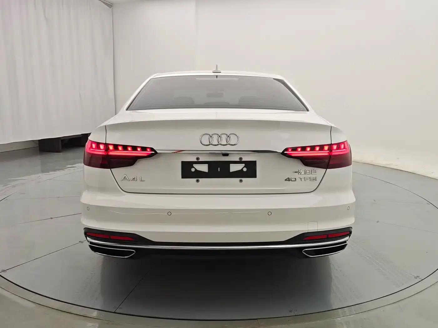 Audi A4L 2022 40 TFSI Luxury Elegance — миниатюра 6