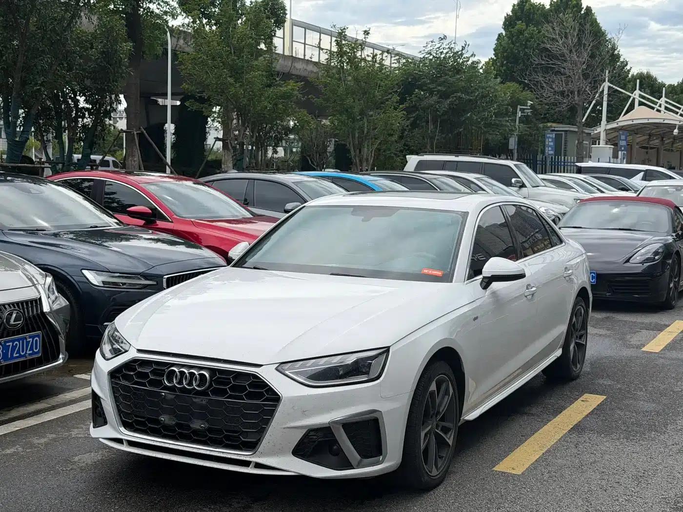 Audi A4L 2022 40 TFSI Fashion Dynamic Edition — миниатюра 1