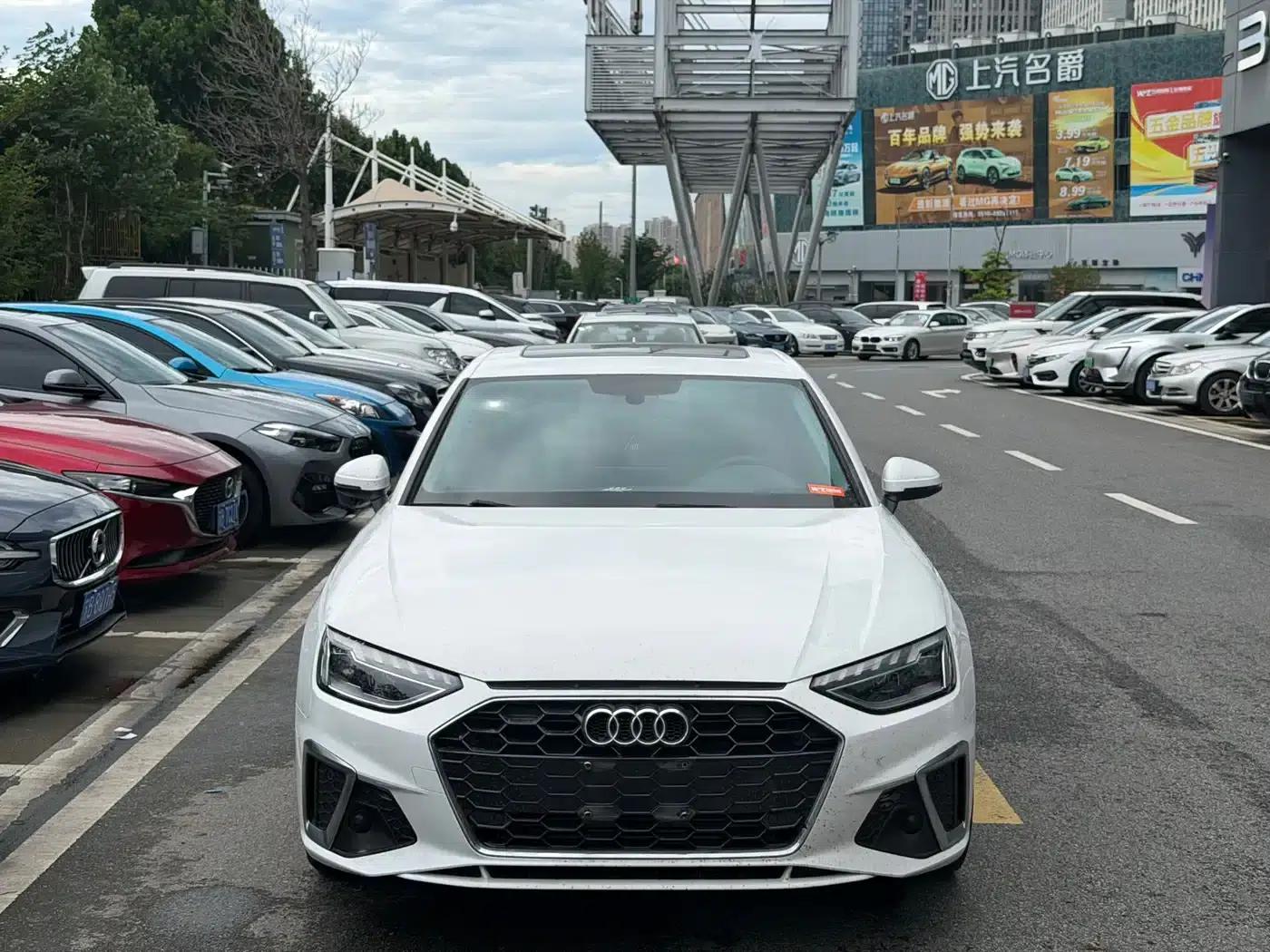 Audi A4L 2022 40 TFSI Fashion Dynamic Edition — миниатюра 2