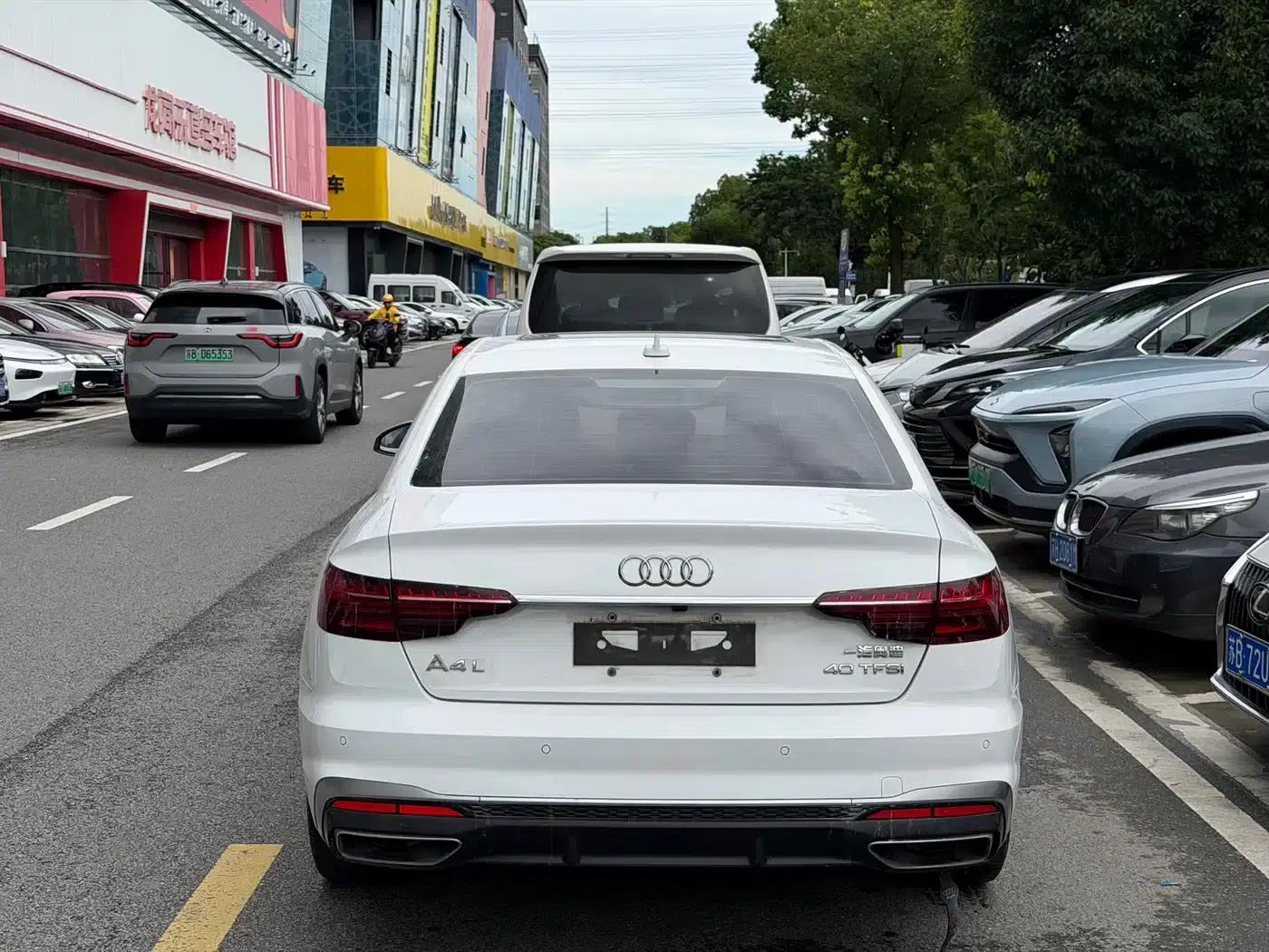Audi A4L 2022 40 TFSI Fashion Dynamic Edition — миниатюра 6