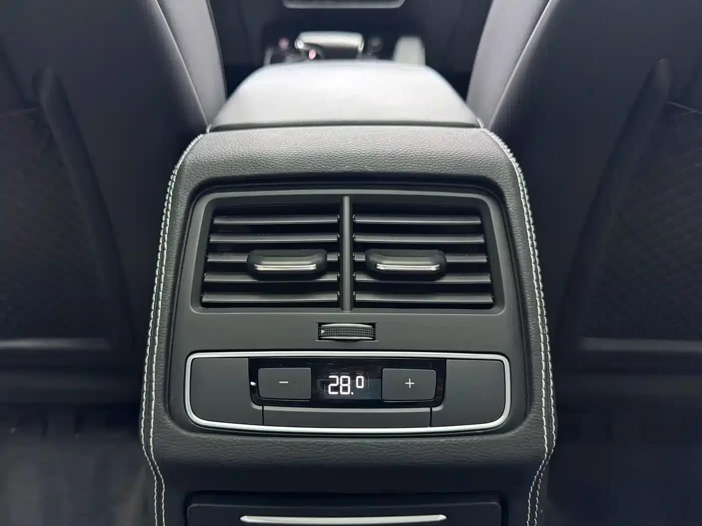 Audi A4L 2024 40 TFSI Luxury Dynamic — миниатюра 12