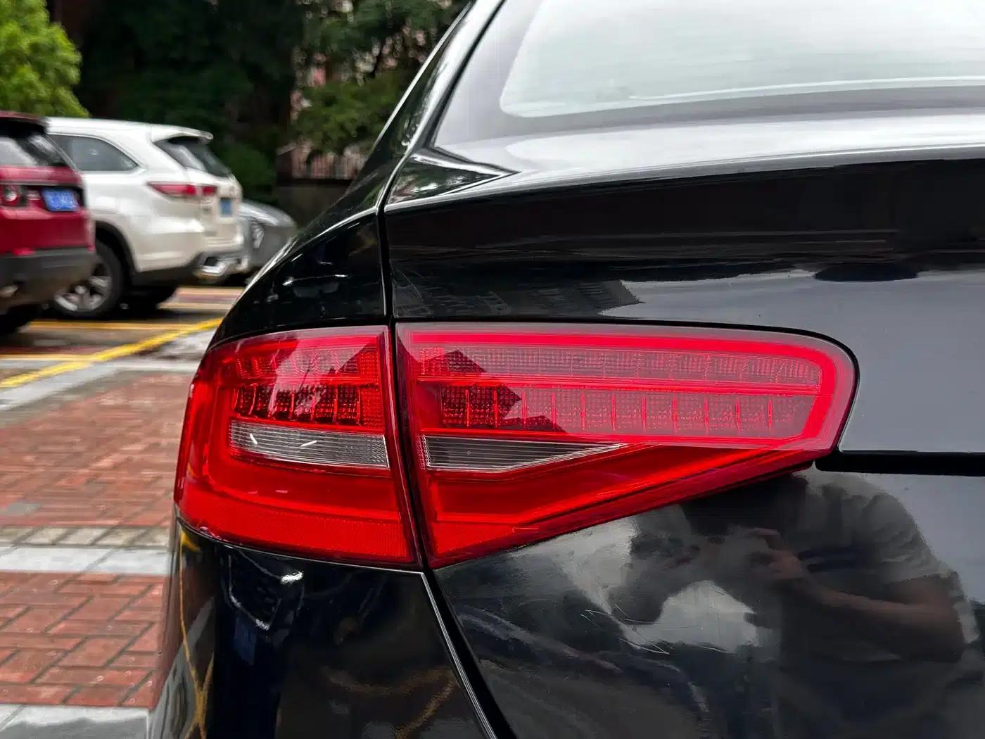 Audi A4L 2013 35 TFSI Automatic Technology Edition — миниатюра 11