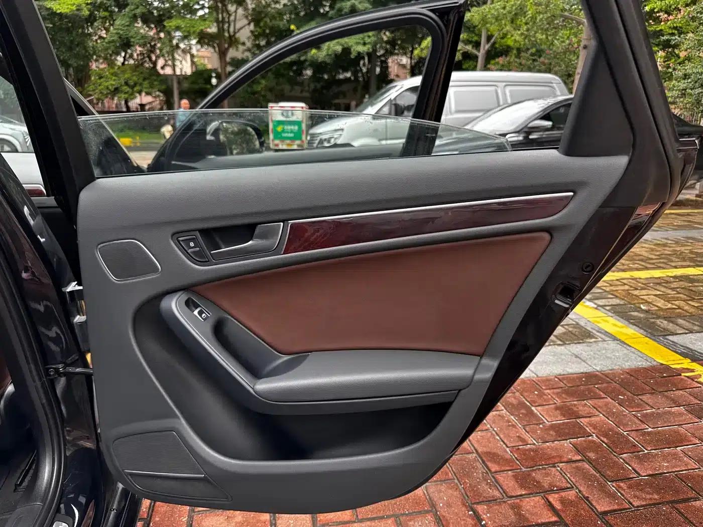 Audi A4L 2013 35 TFSI Automatic Technology Edition — миниатюра 24