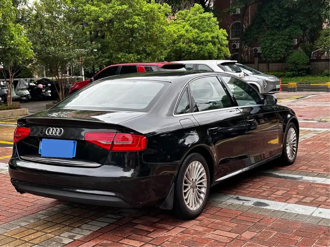 Audi A4L 2013 35 TFSI Automatic Technology Edition — миниатюра 9