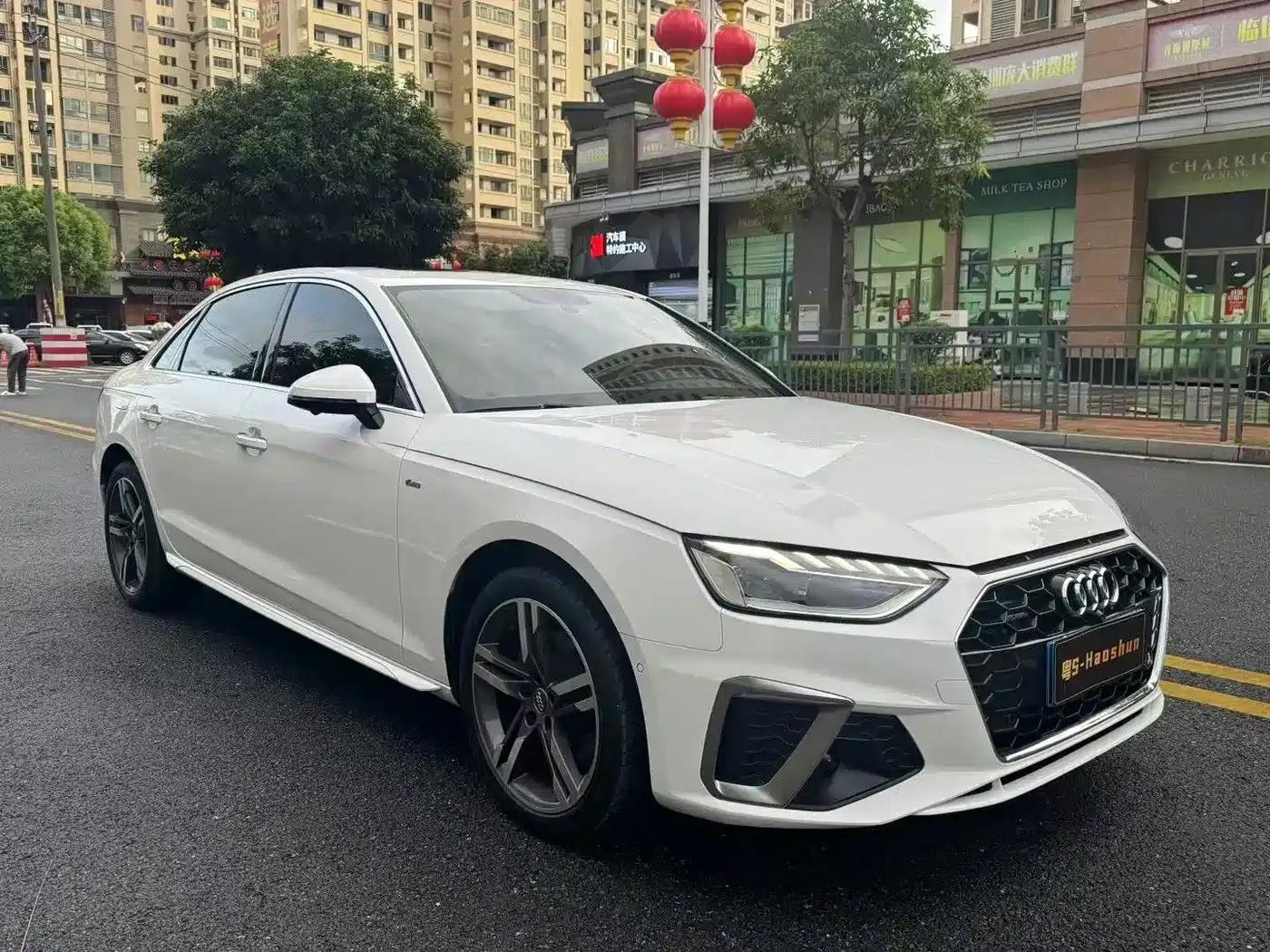 Audi A4L 2020 40 TFSI quattro Luxury Dynamic — миниатюра 2