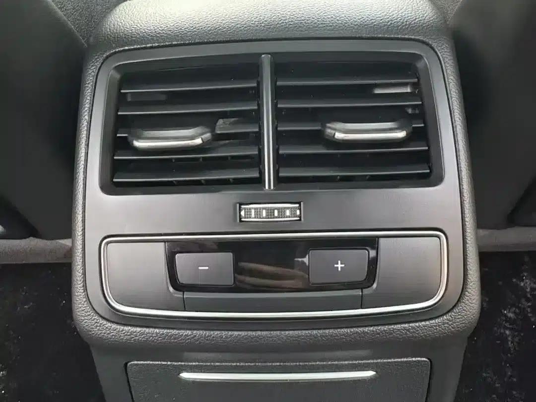 Audi A4L 2020 40 TFSI quattro Luxury Dynamic — миниатюра 7