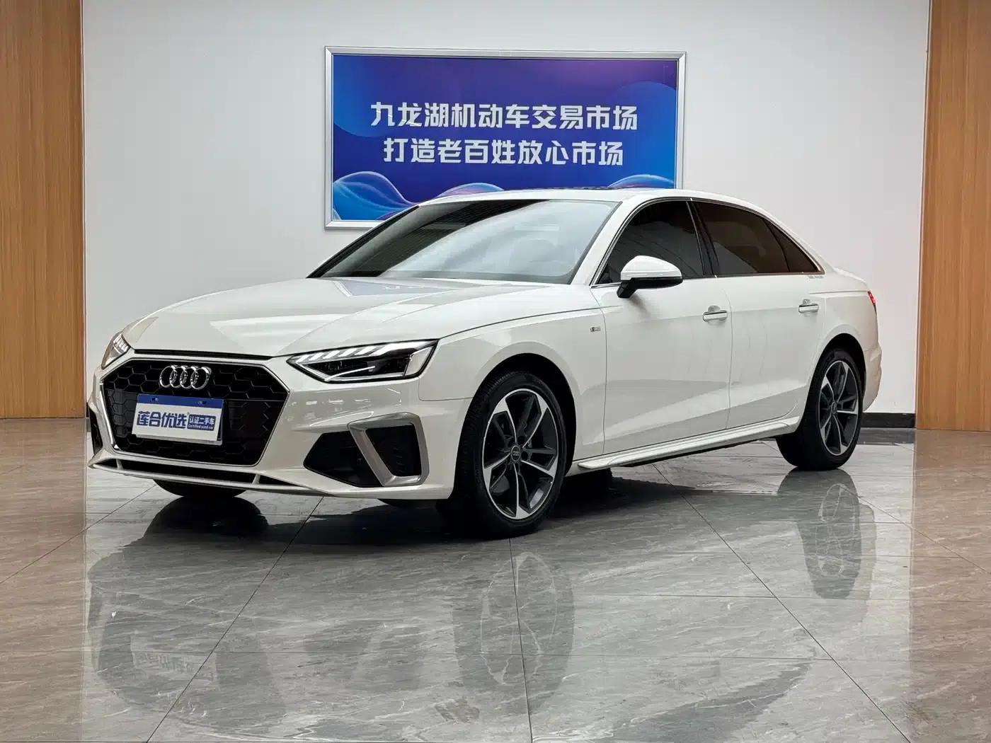 Audi A4L 2022 40 TFSI Fashion Dynamic Edition — миниатюра 1