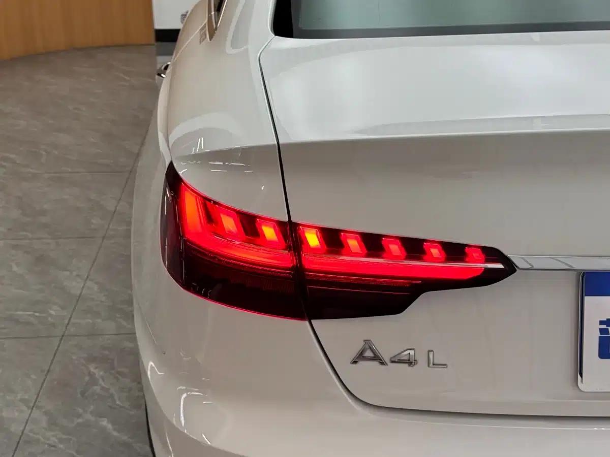 Audi A4L 2022 40 TFSI Fashion Dynamic Edition — миниатюра 17