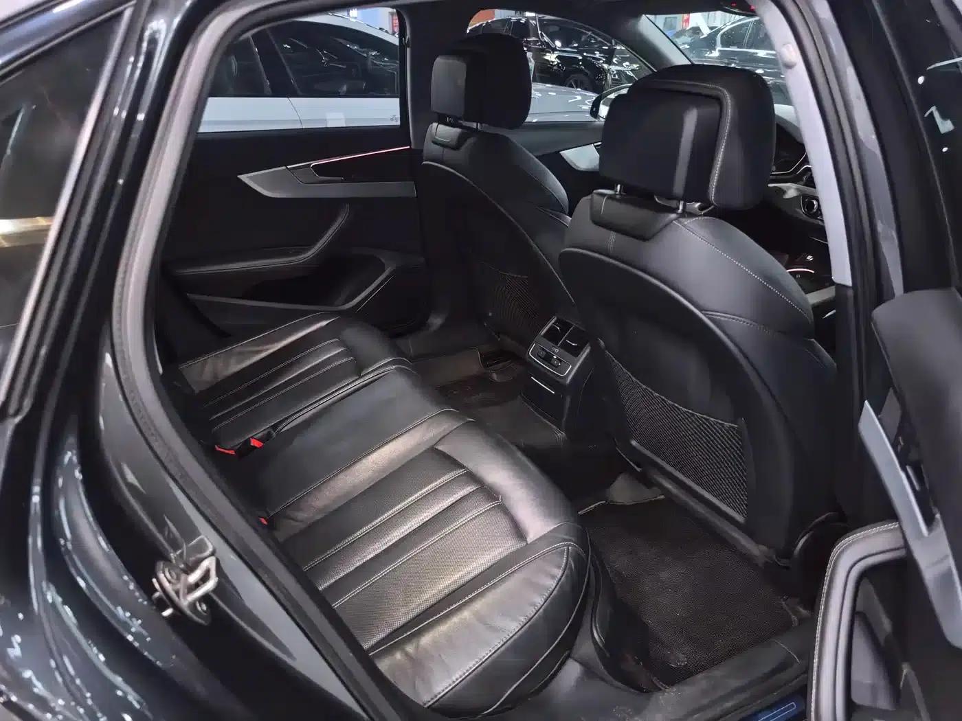 Audi A4L 2022 40 TFSI Luxury Dynamic — миниатюра 13