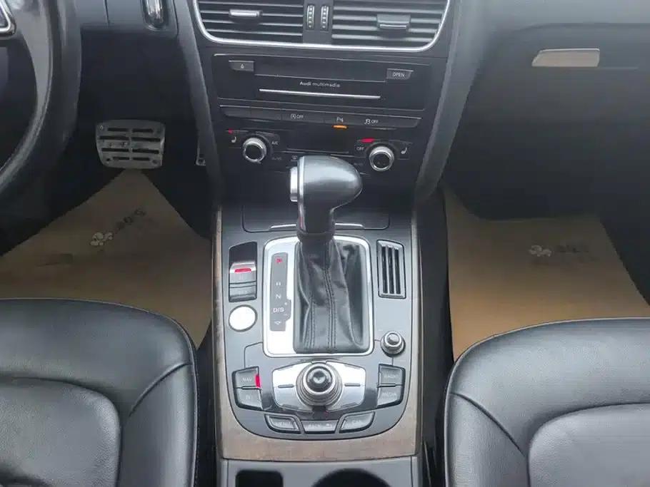 Audi A4L 2016 35 TFSI Automatic Technology Edition — миниатюра 16
