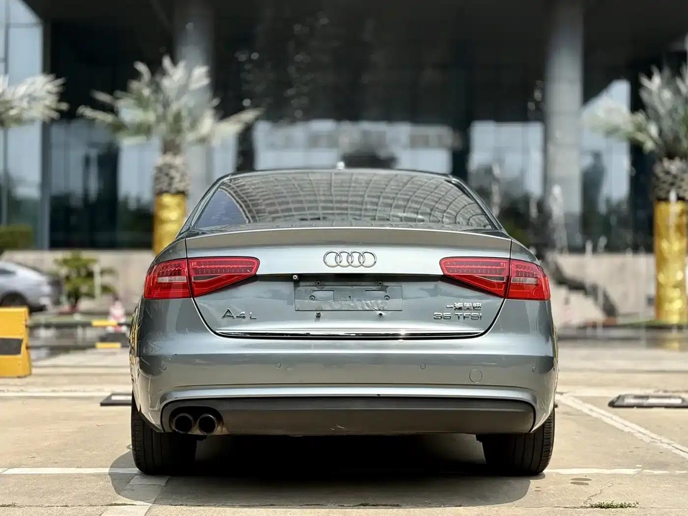 Audi A4L 2013 35 TFSI Automatic Standard Edition — миниатюра 14