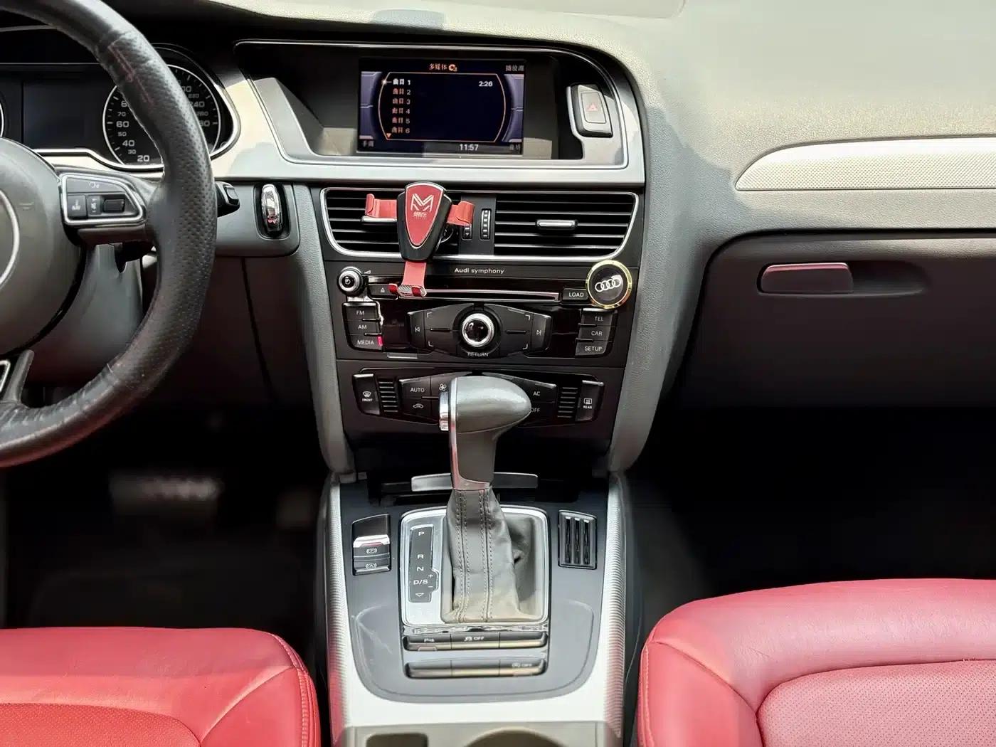 Audi A4L 2013 35 TFSI Automatic Standard Edition — миниатюра 8