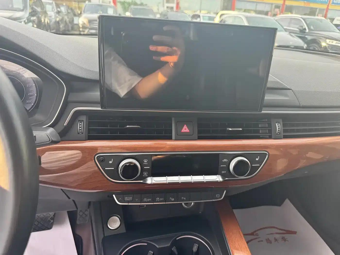 Audi A4L 2020 40 TFSI Fashion Elegance — миниатюра 8