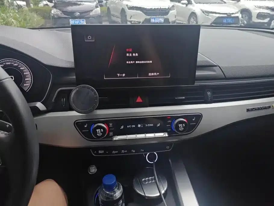 Audi A4L 2020 40 TFSI quattro Luxury Dynamic — миниатюра 13
