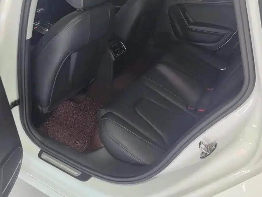 Audi A4L 2015 35 TFSI Automatic Comfort — миниатюра 11