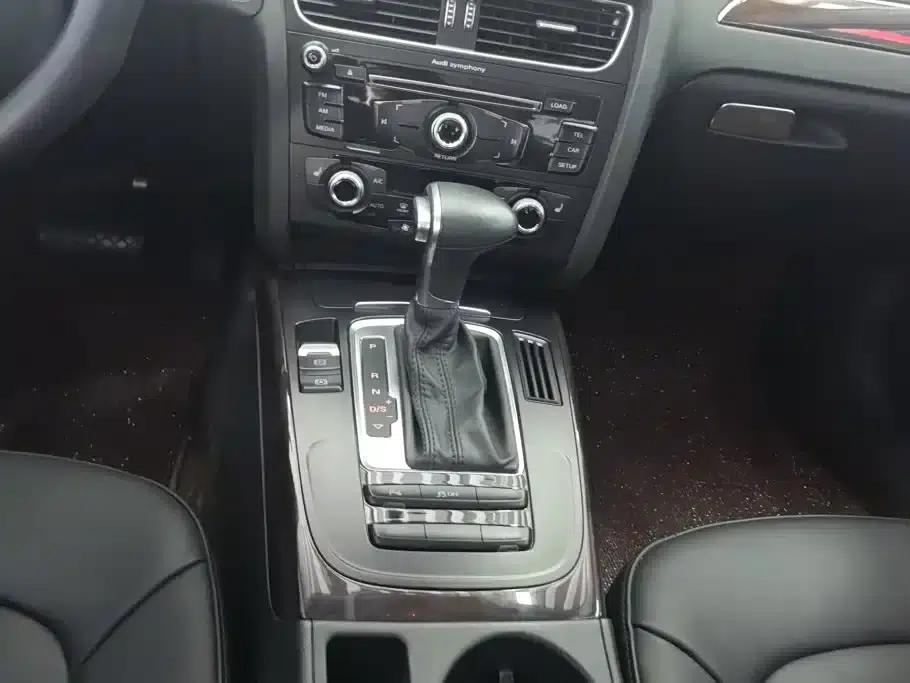 Audi A4L 2015 35 TFSI Automatic Comfort — миниатюра 16