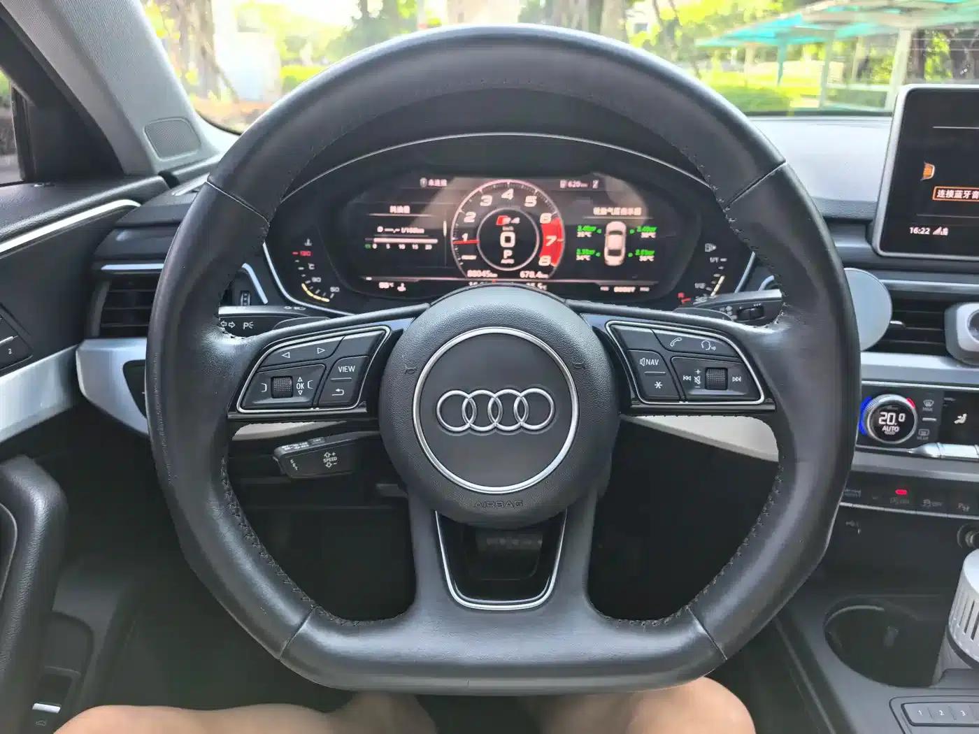 Audi A4L 2018 30th Anniversary Edition 40 TFSI Sport — миниатюра 15