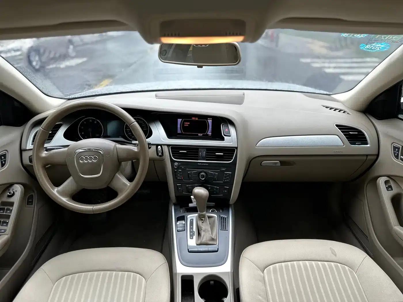 Audi A4L 2011 2.0 TFSI Standard Edition — миниатюра 13