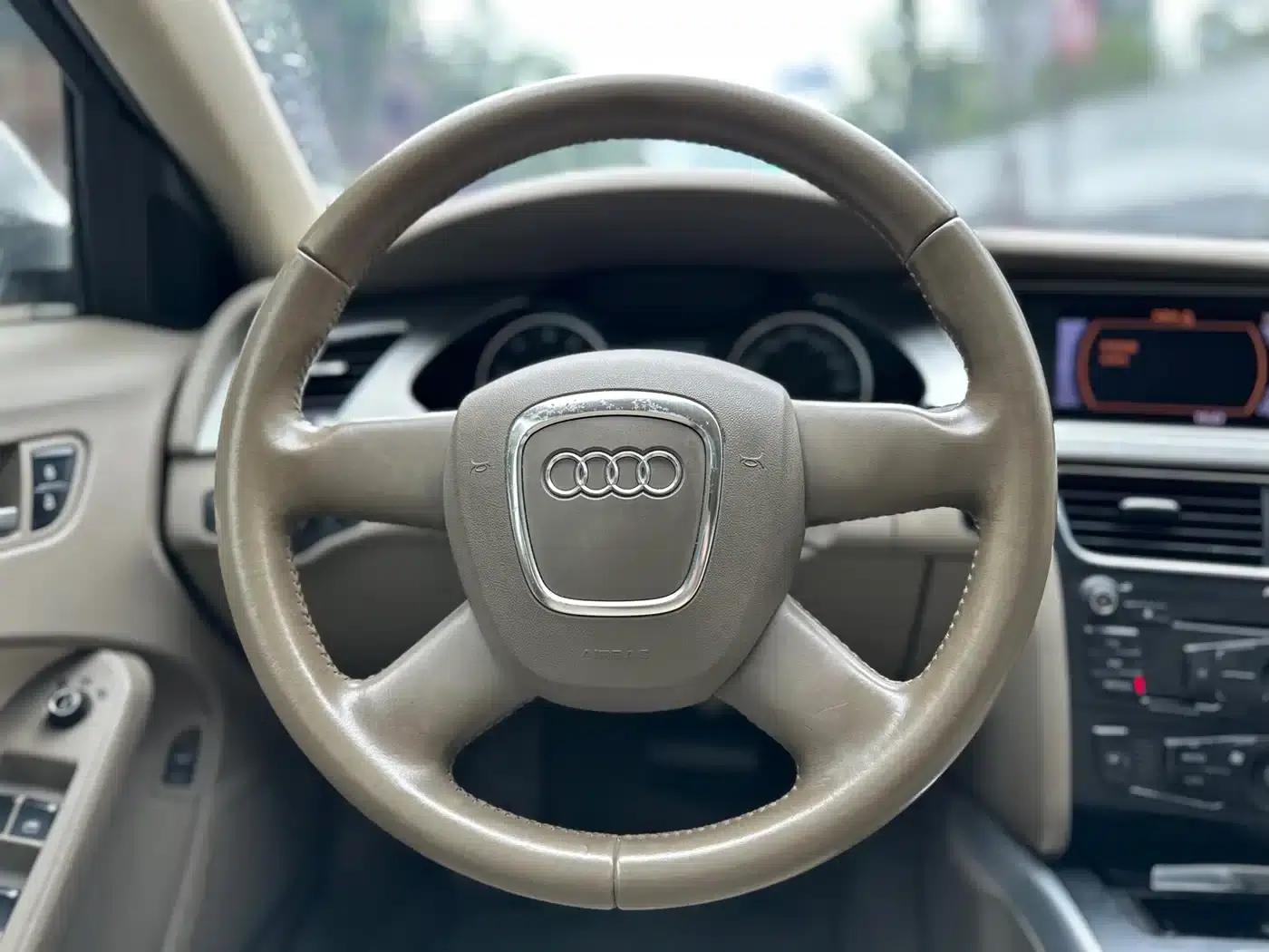 Audi A4L 2011 2.0 TFSI Standard Edition — миниатюра 17