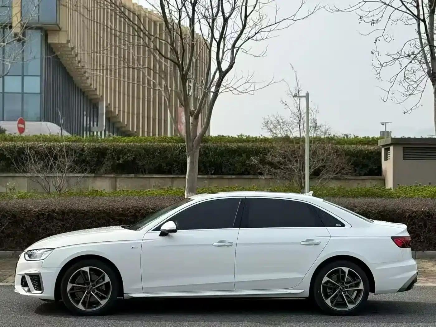 Audi A4L 2022 35 TFSI Fashion Dynamic Edition — миниатюра 3