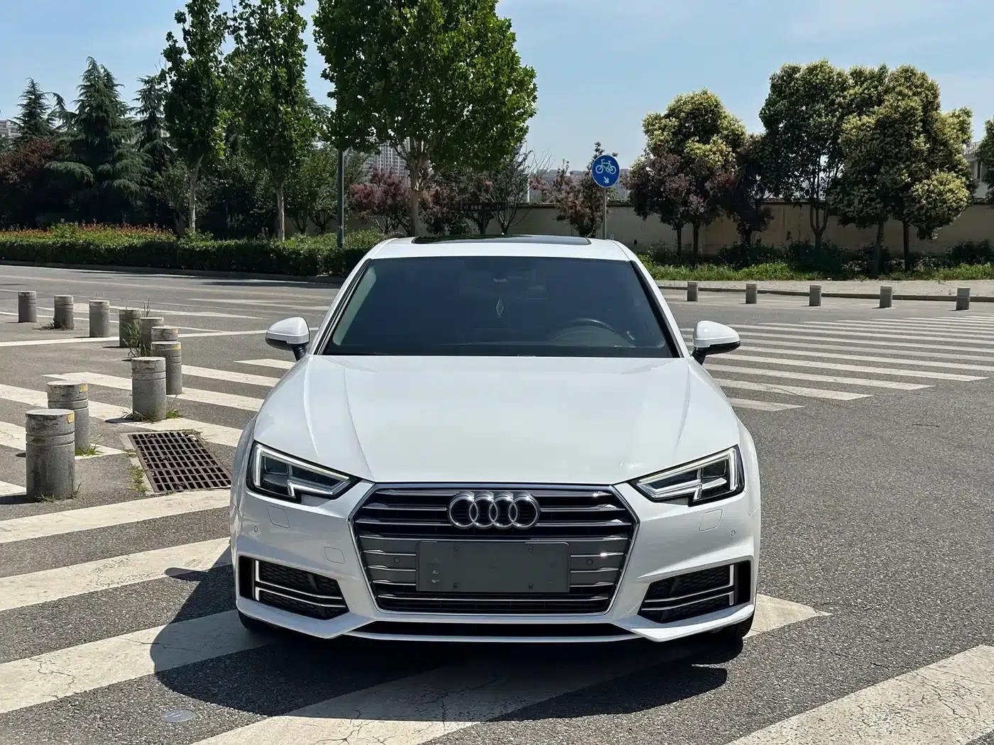 Audi A4L 2018 30th Anniversary Edition 40 TFSI Fashion Model — миниатюра 2