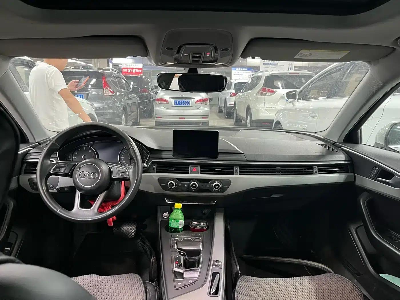 Audi A4L 2018 30th Anniversary Edition 40 TFSI Progressive — миниатюра 6