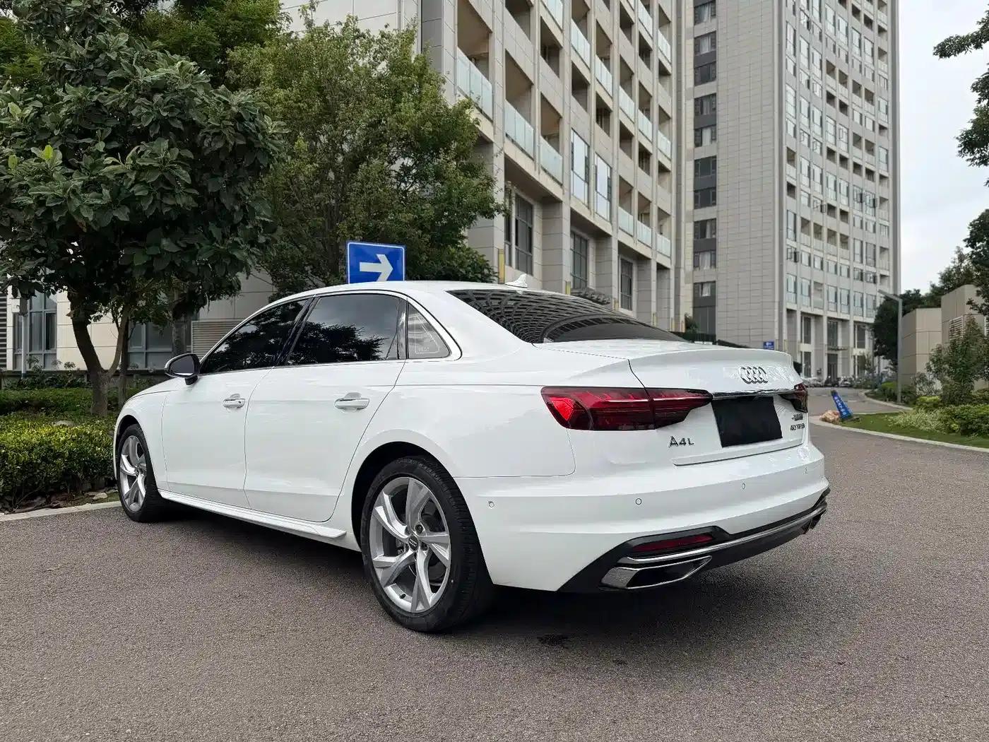 Audi A4L 2020 40 TFSI Luxury Elegance — миниатюра 9