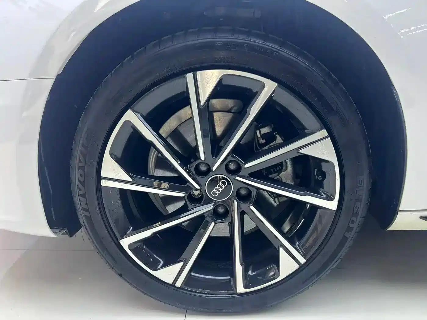 Audi A4L 2023 40 TFSI Luxury Dynamic — миниатюра 13